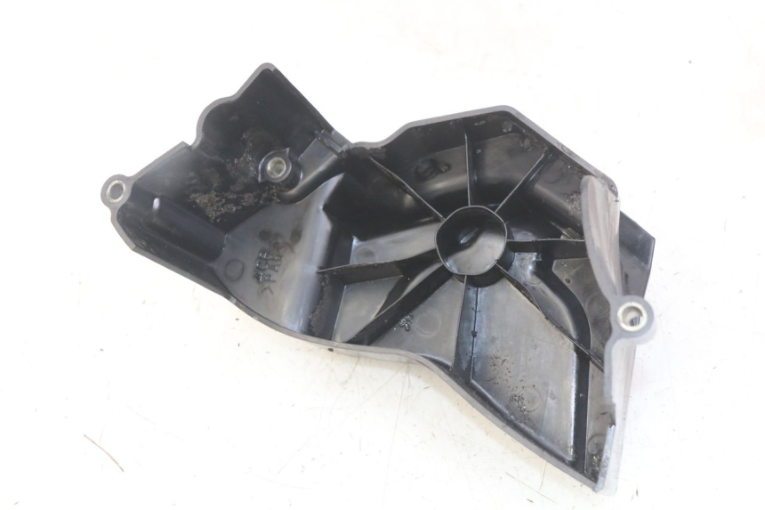 photo de SPROCKET COVER YAMAHA YZF R1 1000 (2007 - 2008) - Alternative perspective