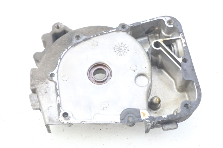 photo de STATOR COVER KYMCO AGILITY 4T 50 (2005 - 2018) - Fixing points details