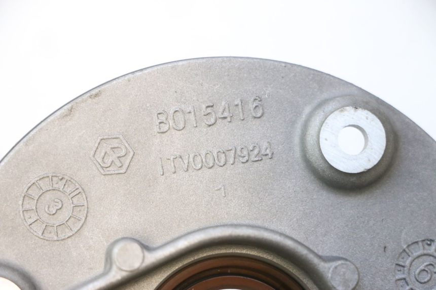 photo de STATOR COVER PIAGGIO LIBERTY IGET S 125 (2016 - 2020) - Component detail