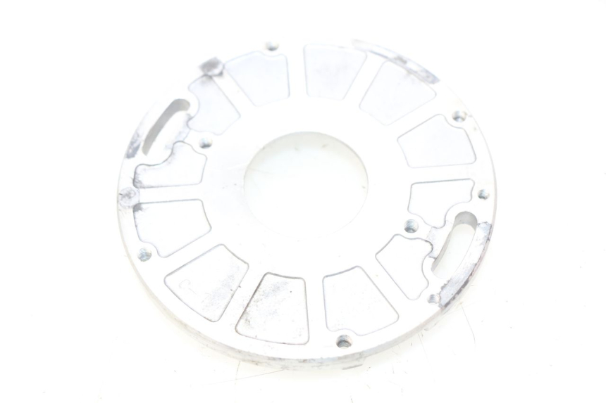 photo de STATOR COVER YAMAHA YZ 80 (1982 - 1983) - Component detail