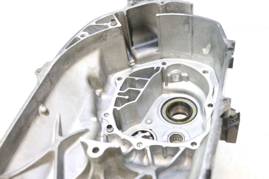 photo de REAR WHEEL SHAFT COVER HONDA FJS SILVER WING SILVERWING 400 (2005 - 2008) - Zoom on usage condition