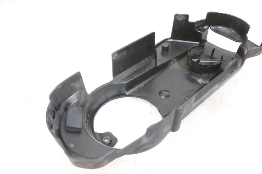 photo de WHEEL TRANSMISSION COVER PEUGEOT SATELIS 125 (2006 - 2009) - Alternative perspective