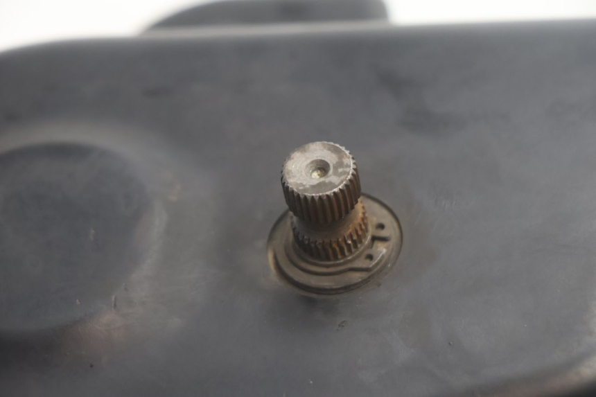 photo de VARIATOR COVER KYMCO AGILITY 4T 50 (2005 - 2018) - Zoom on usage condition