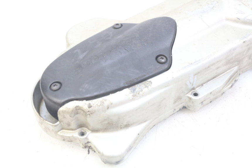 photo de VARIATOR COVER PEUGEOT ELYSEO 125 (1999 - 2004) - Fixing points details