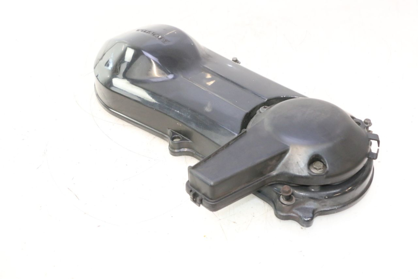 photo de DRIVE BELT COVER HONDA FES PANTHEON 2T 125 (1998 - 2002) - Fixing points details