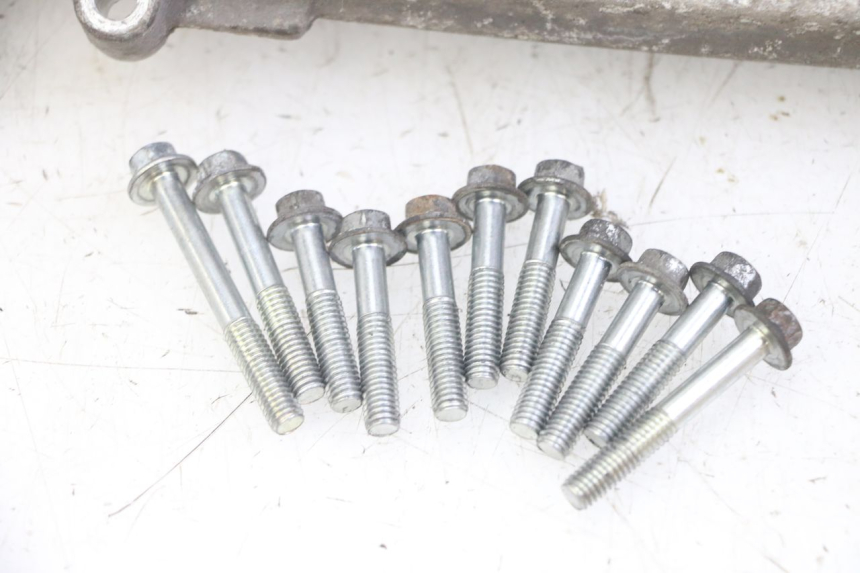 photo de DRIVE BELT COVER HONDA FORZA ABS 300 (2013 - 2017) - Fixing points details