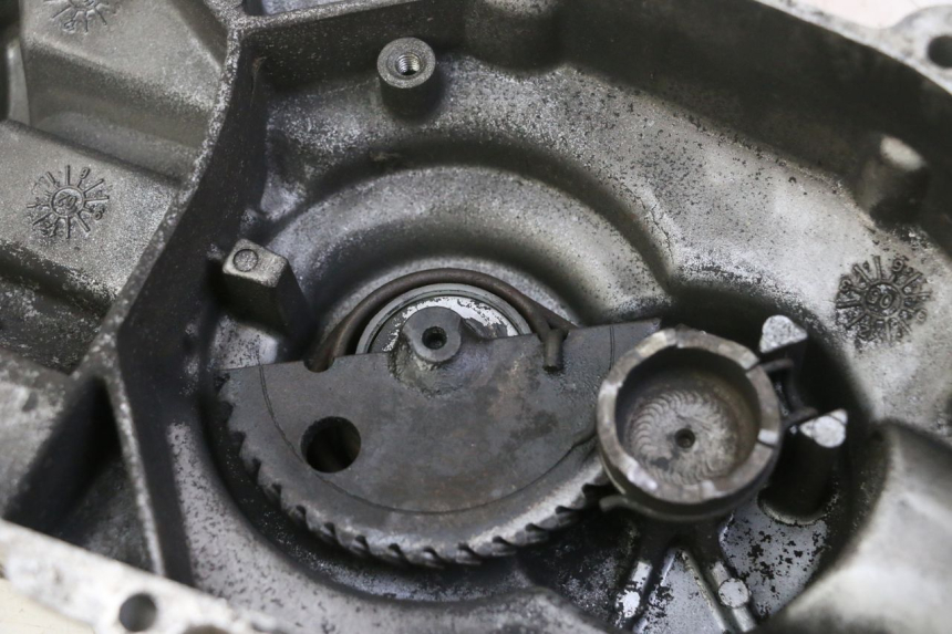 photo de DRIVE BELT COVER KYMCO GRAND DINK 125 (2008 - 2014) - Zoom on usage condition