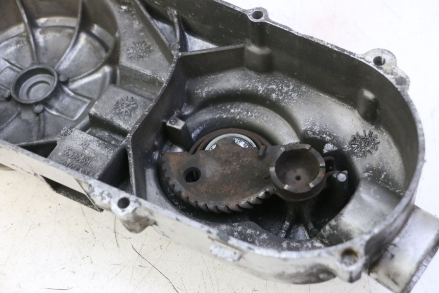 photo de DRIVE BELT COVER KYMCO GRAND DINK 125 (2002 - 2007) - Alternative perspective