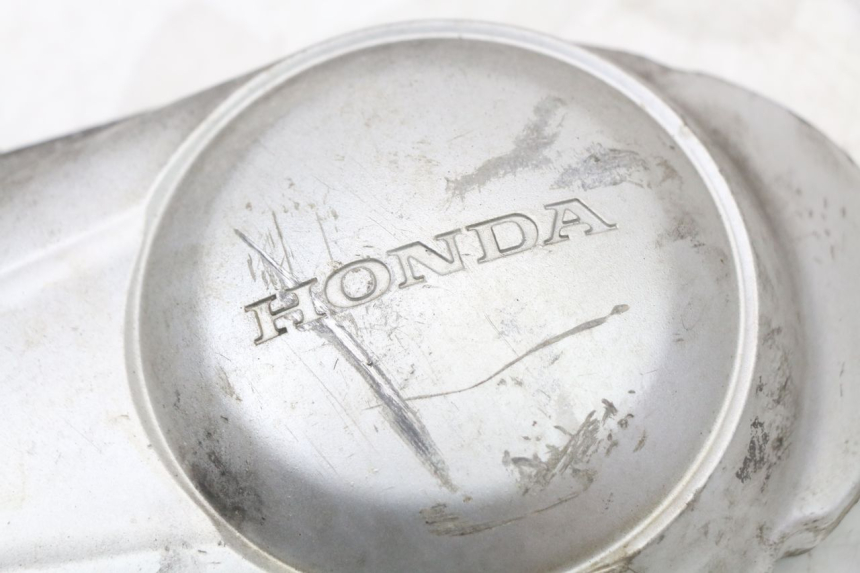 photo de DRIVE BELT COVER HONDA FES S-WING SWING 125 (2007 - 2015) - Alternative perspective