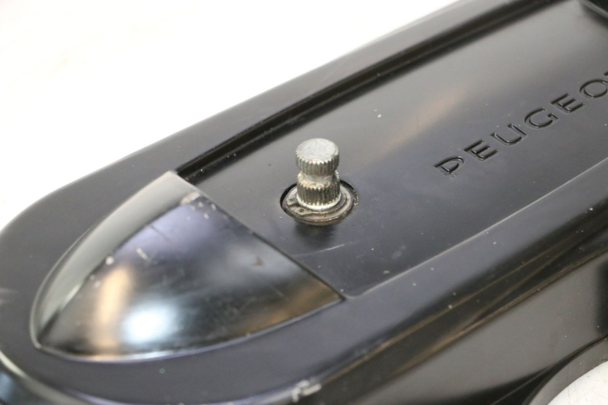 photo de VARIATOR COVER PEUGEOT KISBEE 2T 50 (2010 - 2017) - Markings and original references