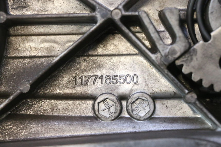 photo de VARIATOR COVER PEUGEOT KISBEE 2T 50 (2010 - 2017) - Distinctive features