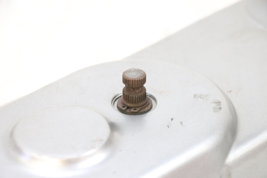 photo de VARIATOR COVER PEUGEOT KISBEE 4T 50 (2010 - 2017) - Distinctive features