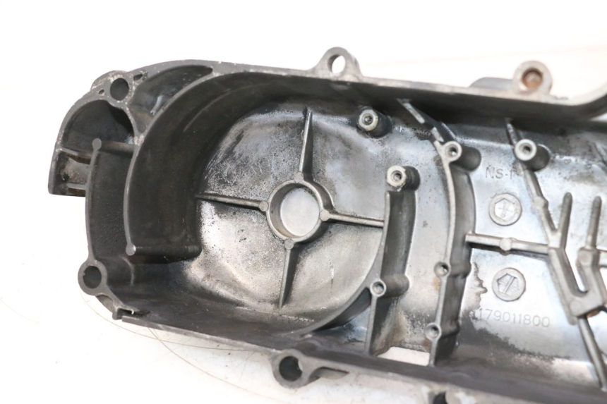 photo de VARIATOR COVER PEUGEOT KISBEE 4T 50 (2018 - 2022) - Zoom on usage condition