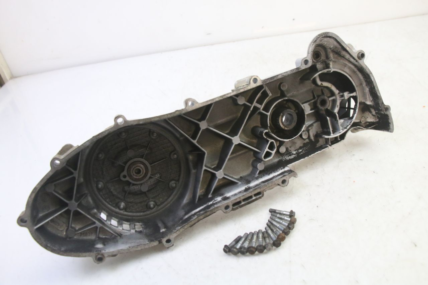 photo de DRIVE BELT COVER PIAGGIO LIBERTY 4T 50 (2009 - 2015) - Fixing points details