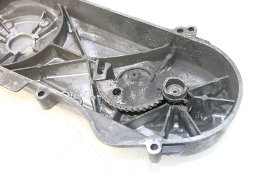 photo de DRIVE BELT COVER PEUGEOT LUDIX ONE 14P 50 (2004 - 2013) - Fixing points details