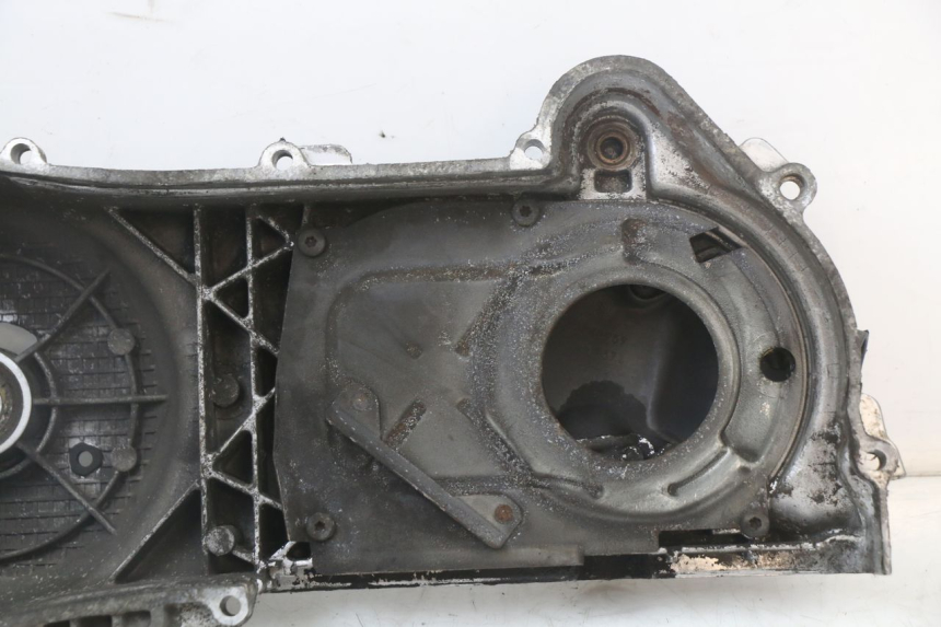 photo de VARIATOR COVER PIAGGIO MP3 125 (2006 - 2014) - Fixing points details