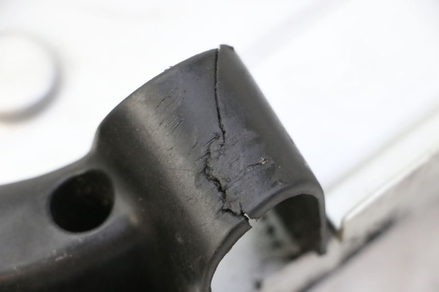 photo de VARIATOR COVER PIAGGIO ZIP 4T 50 (2018 - 2020) - Fixing points details