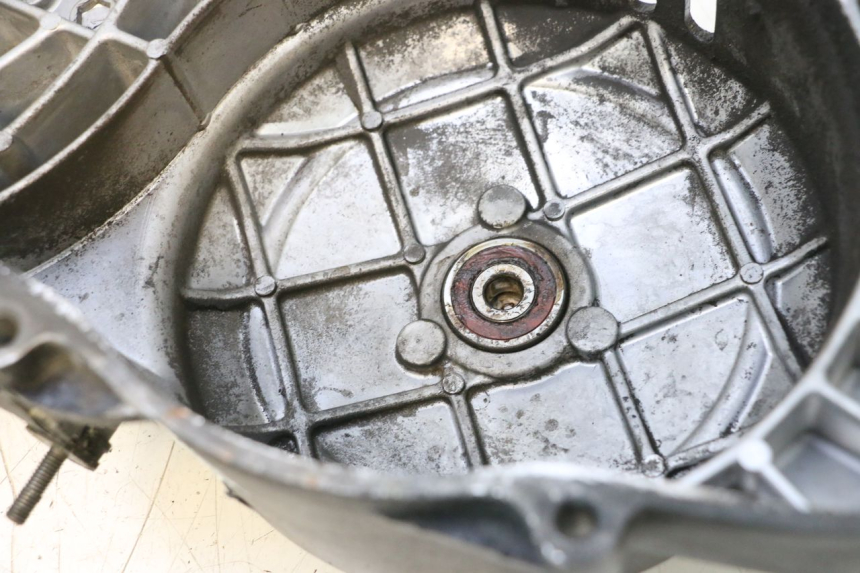 photo de VARIATOR COVER PEUGEOT SATELIS COMPRESSOR K15 125 (2006 - 2009) - Alternative perspective