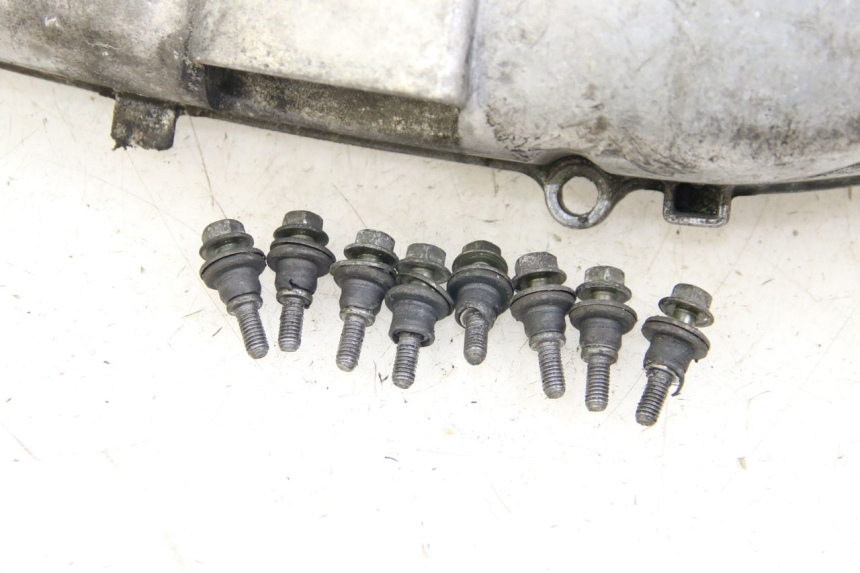 photo de DRIVE BELT COVER MBK SKYCRUISER 125 (2006 - 2009) - Fixing points details