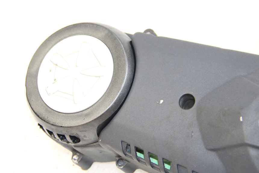 photo de DRIVE BELT COVER RAZZO STEED 125 (2012 - 2018) - Fixing points details