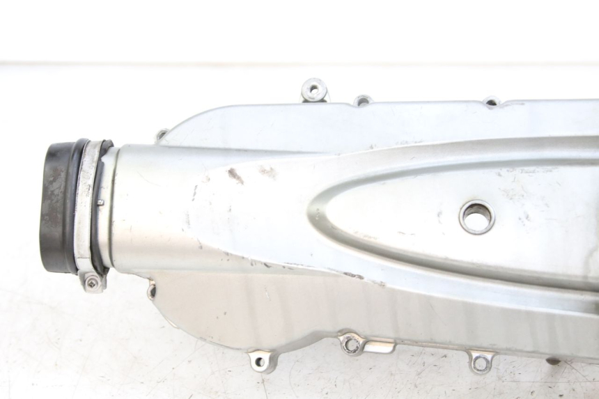 photo de DRIVE BELT COVER PEUGEOT VIVACITY 125 (2010 - 2017) - Fixing points details