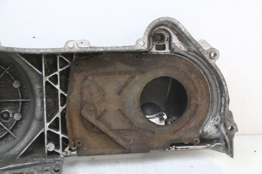 photo de VARIATOR COVER PIAGGIO XEVO - X EVO 125 (2007 - 2017) - Fixing points details