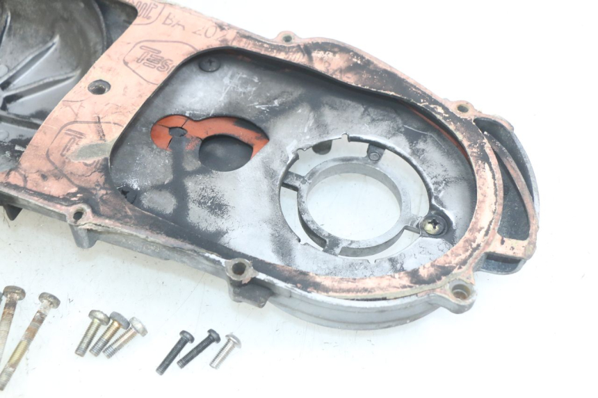 photo de VARIATOR COVER YAMAHA YP MAJESTY 125 (1998 - 2001) - Zoom on usage condition