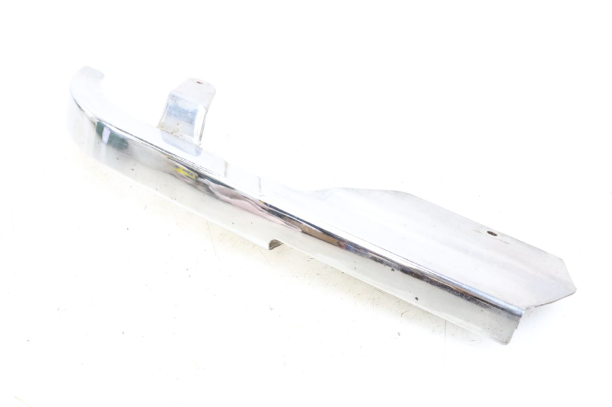 photo de CHAINGUARD SUZUKI GZ MARAUDER 125 (1998 - 2004) - Alternative perspective