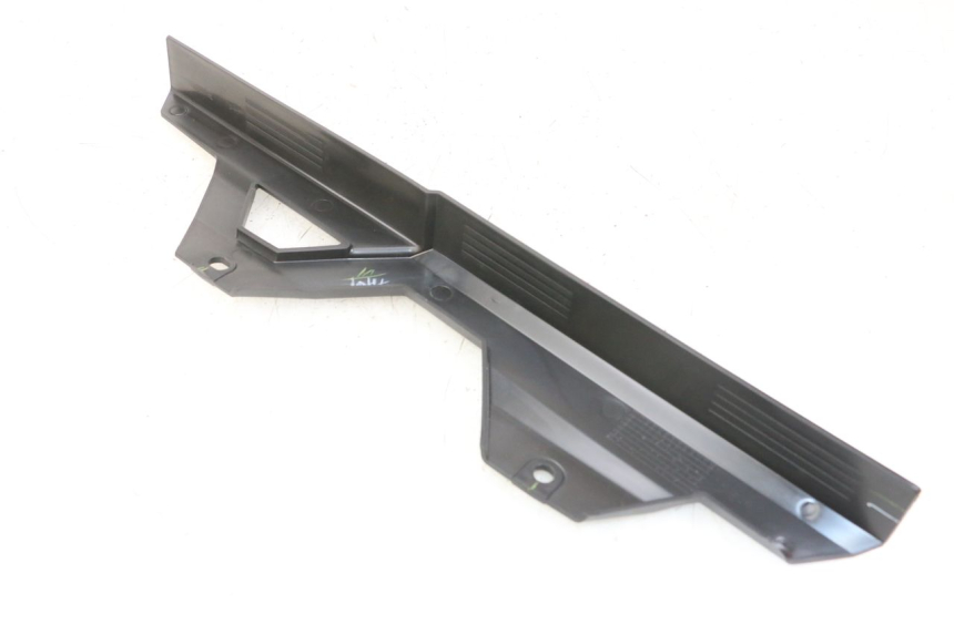 photo de CHAINGUARD ROYAL ENFIELD SCRAM 411 (2022 - 2024) - Technical close-up