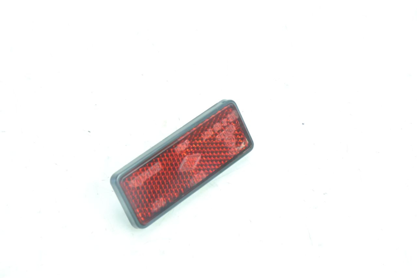photo de REFLECTOR YAMAHA YP MAJESTY 125 (2007 - 2010) - Component detail