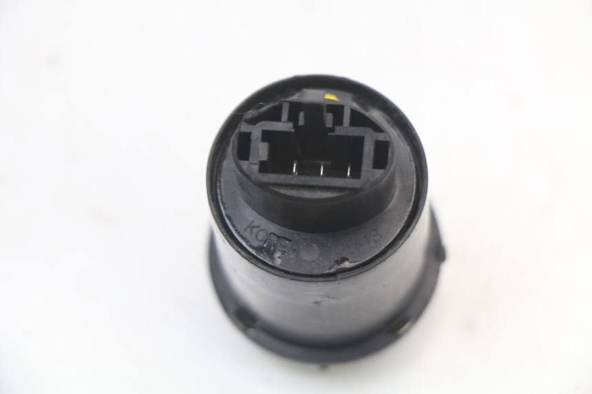 photo de TURN SIGNAL RELAY DAELIM A-FOUR 2T 50 (2005 - 2012) - Alternative perspective