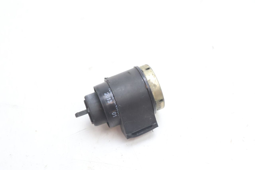 photo de TURN SIGNAL RELAY KYMCO AGILITY 4T 10" 50 (2005 - 2018) - Main view