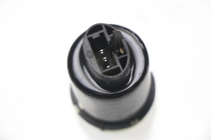 photo de TURN SIGNAL RELAY KYMCO AGILITY CITY 16P 125 (2015 - 2021) - Zoom on usage condition