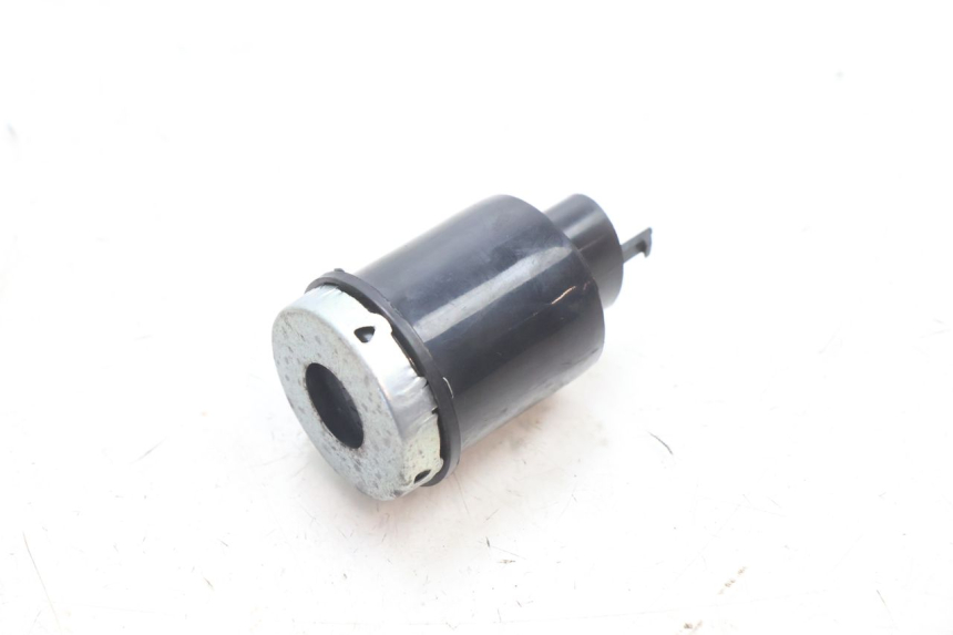 photo de TURN SIGNAL RELAY KYMCO AGILITY CITY 16P 125 (2015 - 2024) - Zoom on usage condition