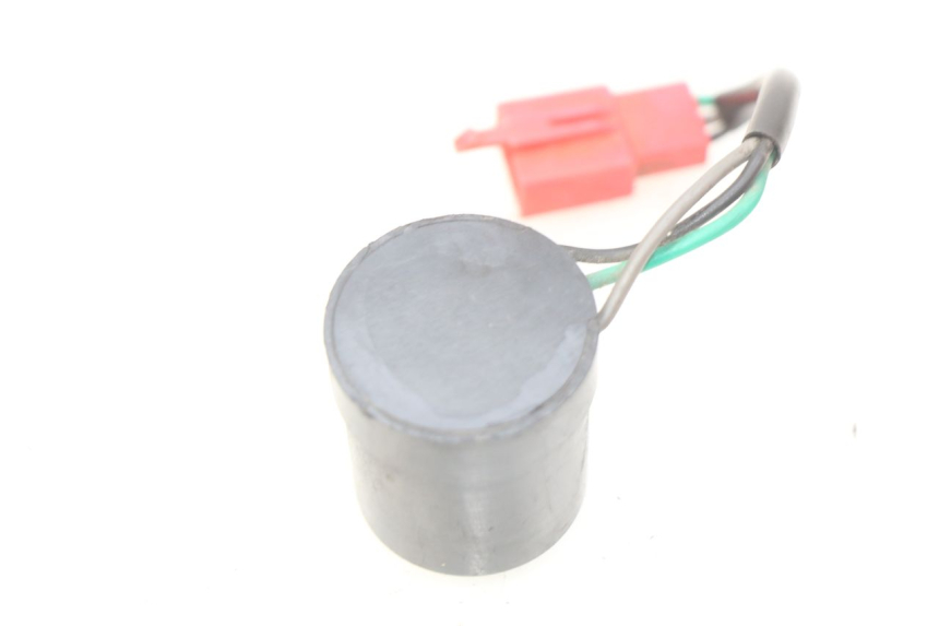 photo de FLASHER RELAY BAOTIAN BT 50 QT-12 50 (2007 - 2009) - Component detail