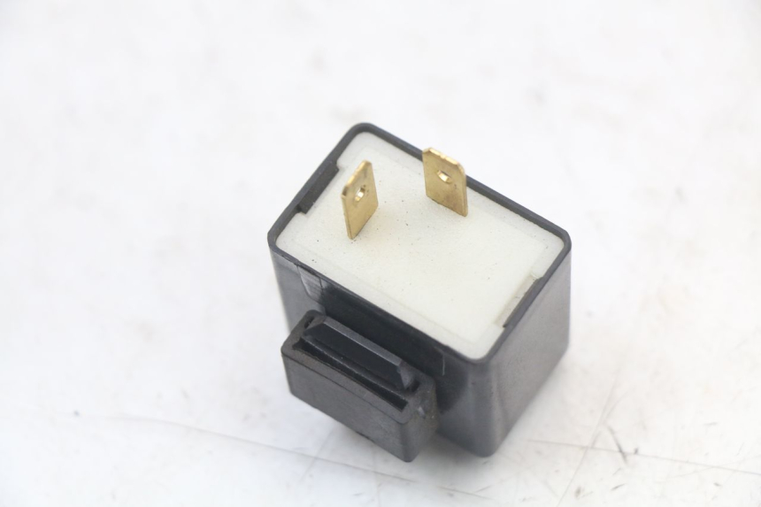 photo de FLASHER RELAY YAMAHA BW'S 50 (2004 - 2017) - Alternative perspective