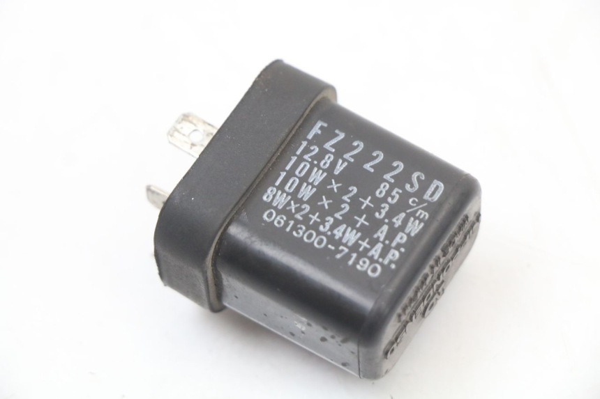 photo de TURN SIGNAL RELAY APRILIA CLASSIC 125 (1995 - 2001) - Component detail