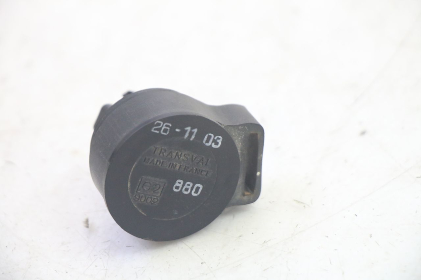 photo de FLASHER RELAY PEUGEOT ELYSEO 125 (1999 - 2004) - Zoom on usage condition