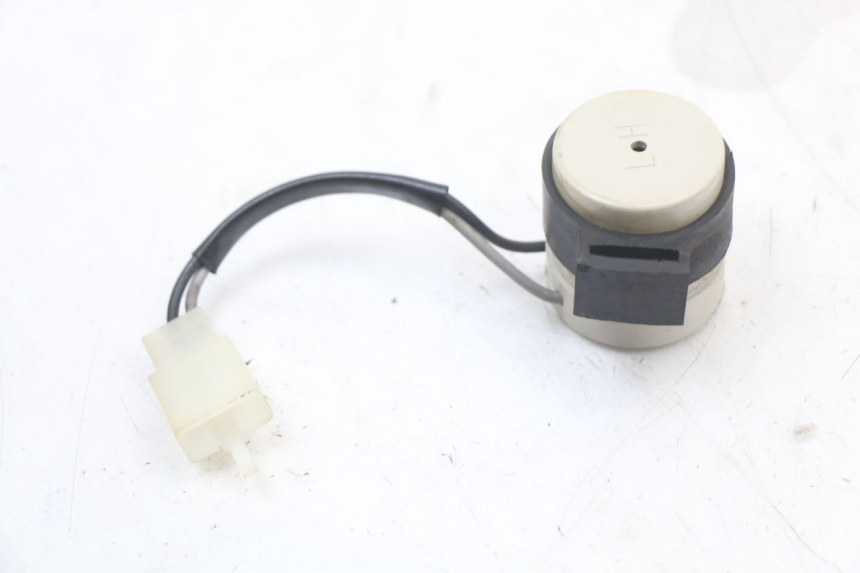 photo de TURN SIGNAL RELAY EUROCKA RETRO 50 (2007 - 2014) - Component detail