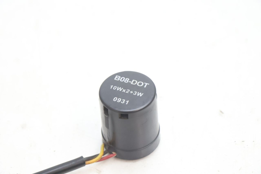 photo de TURN SIGNAL RELAY KEEWAY F-ACT NAKED 50 (2009 - 2014) - Zoom on usage condition