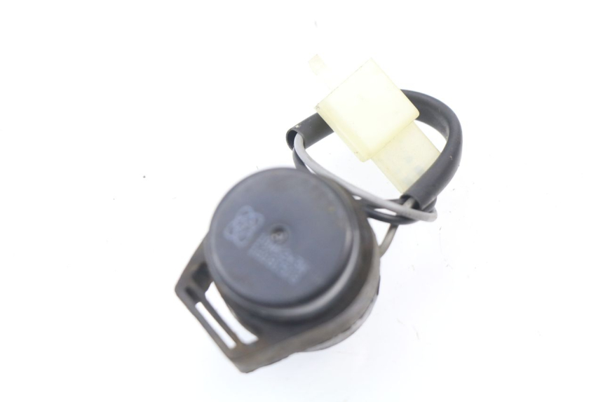 photo de FLASHER RELAY TNT MOTOR FASTINO 4T 50 (2013 - 2019) - Alternative perspective