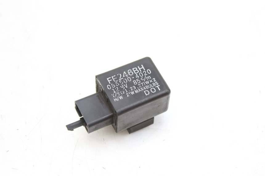 photo de FLASHER RELAY HONDA FES PANTHEON 125 (2003 - 2007) - Main view