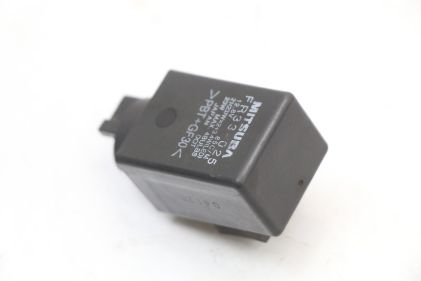 photo de FLASHING RELAY HONDA FES S-WING SWING ABS 125 (2007 - 2015) - Component detail