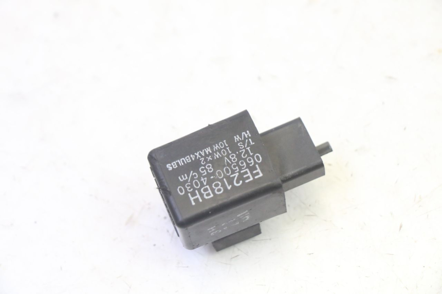 photo de TURN SIGNAL RELAY YAMAHA FZ6 N FAZER 600 (2004 - 2006) - Component detail