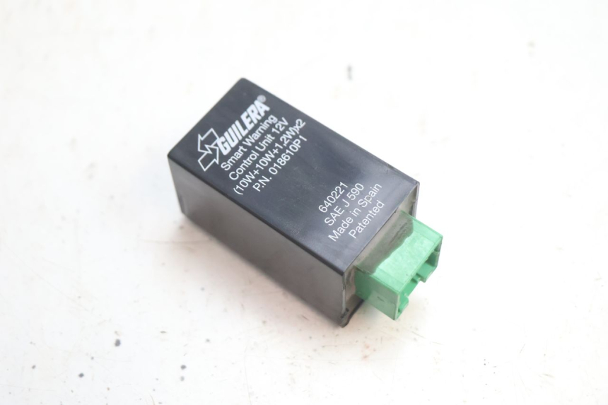 photo de TURN SIGNAL RELAY GILERA GP 800 (2007 - 2013) - Main view