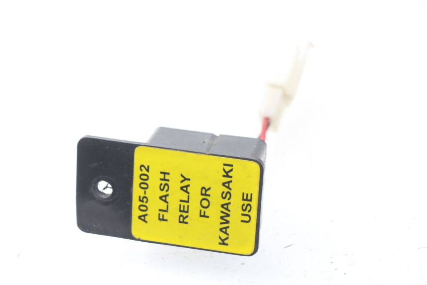 photo de TURN SIGNAL RELAY KAWASAKI GPZ S 500 (1994 - 2005) - Main view
