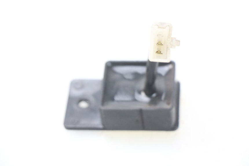 photo de TURN SIGNAL RELAY KAWASAKI GPZ S 500 (1994 - 2005) - Zoom on usage condition