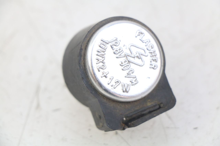 photo de FLASHER RELAY SUZUKI GSX-F GSX  F 1100 (1988 - 1994) - Main view