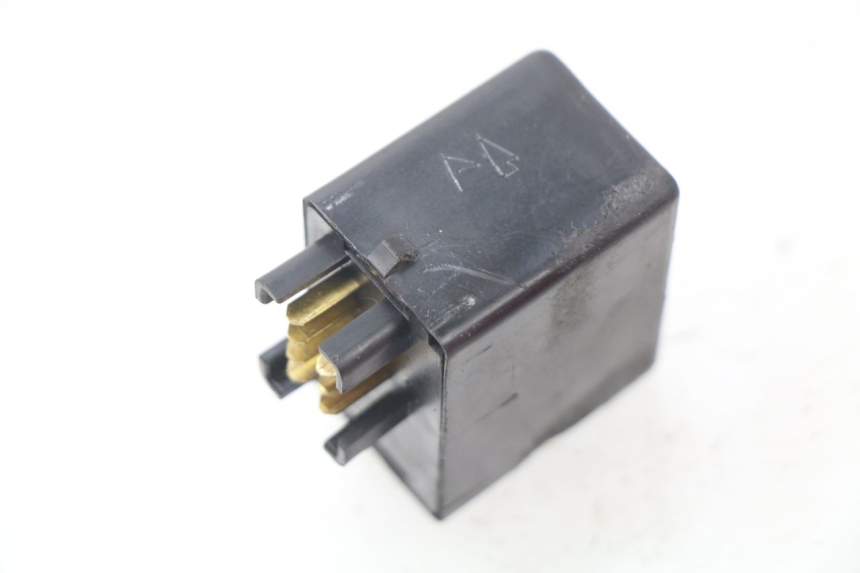 photo de TURN SIGNAL RELAY SUZUKI GSX-R GSXR K16 1000 (2012 - 2016) - Component detail