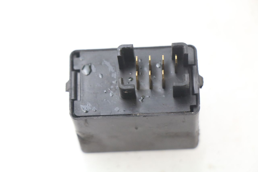 photo de TURN SIGNAL RELAY SUZUKI GSX-R GSXR K16 1000 (2012 - 2016) - Zoom on usage condition
